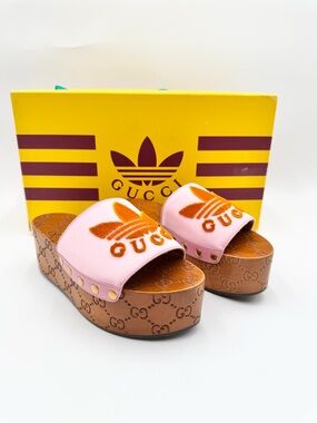 RESERVED Gucci x Adidas GG Clogs - 35.5